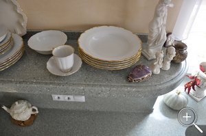 Кухонные столешницы из натурального, искусственного кварцевого и акрилового камня